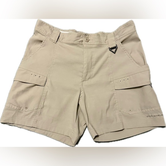 Columbia Other - Columbia Men's Beige PFG Shorts
